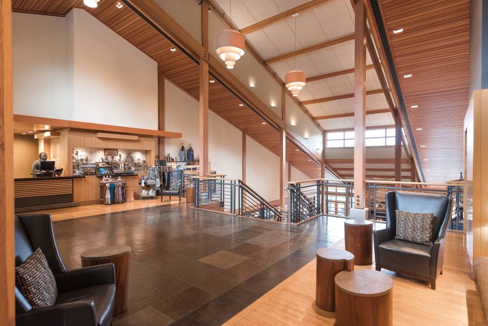 Cedarbrook Lodge 10