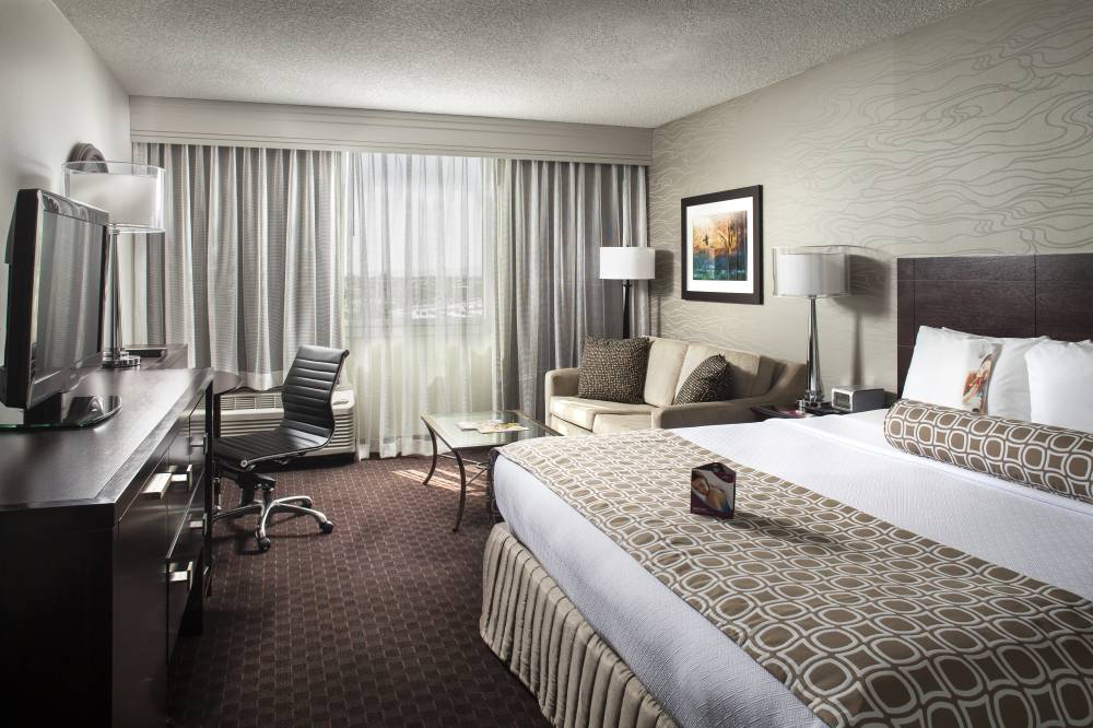 Crowne Plaza Phx Airport