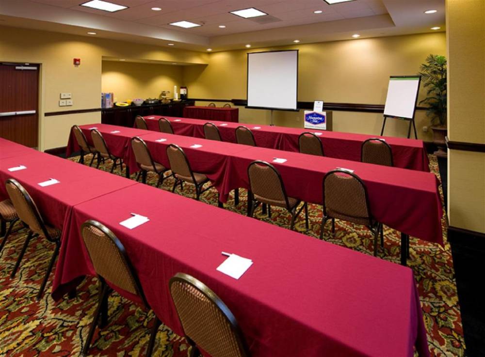 Hampton Inn Schenectady 2