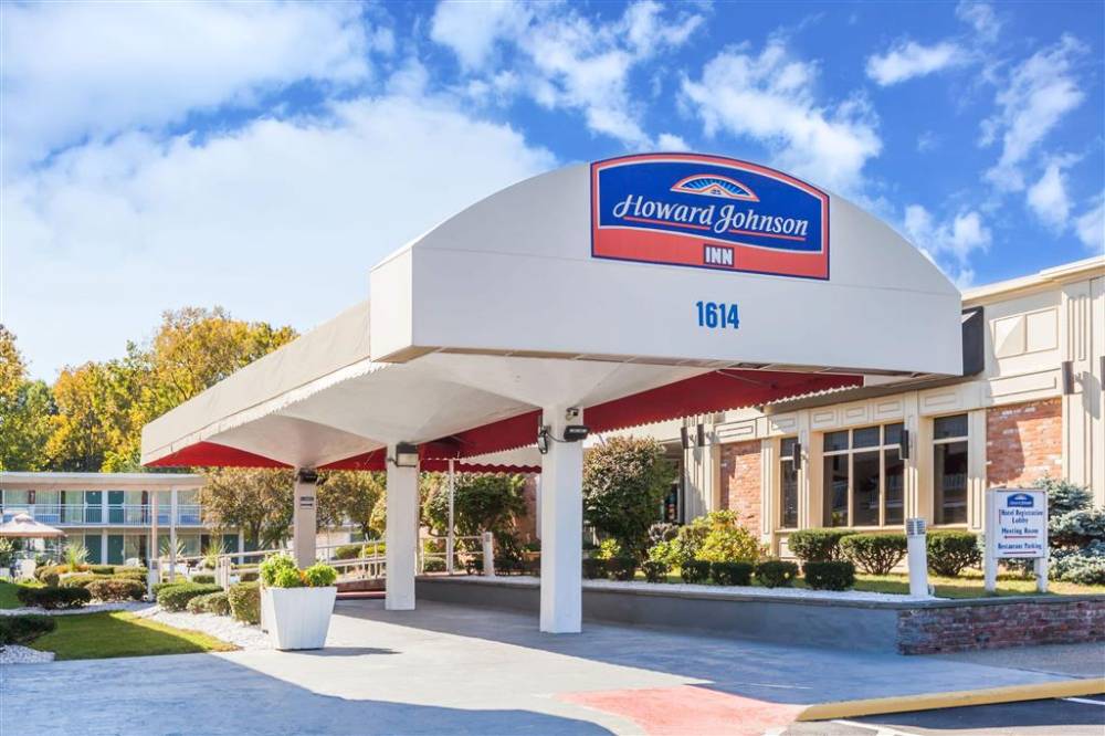 Howard Johnson By Wyndham Albany